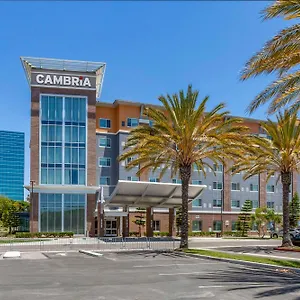 https://cambria-hotel-suites-lax.topanaheimhotels.com